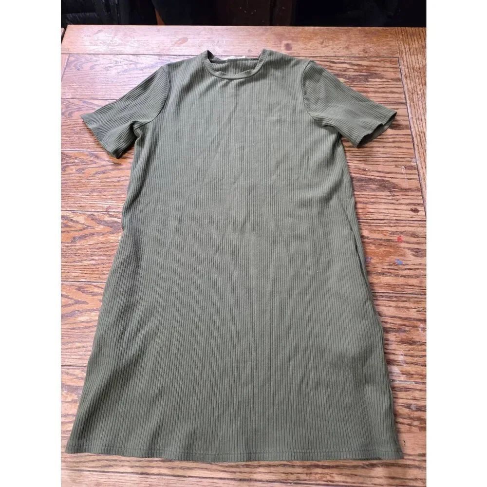 Reformation Charli dress In green Sz XS